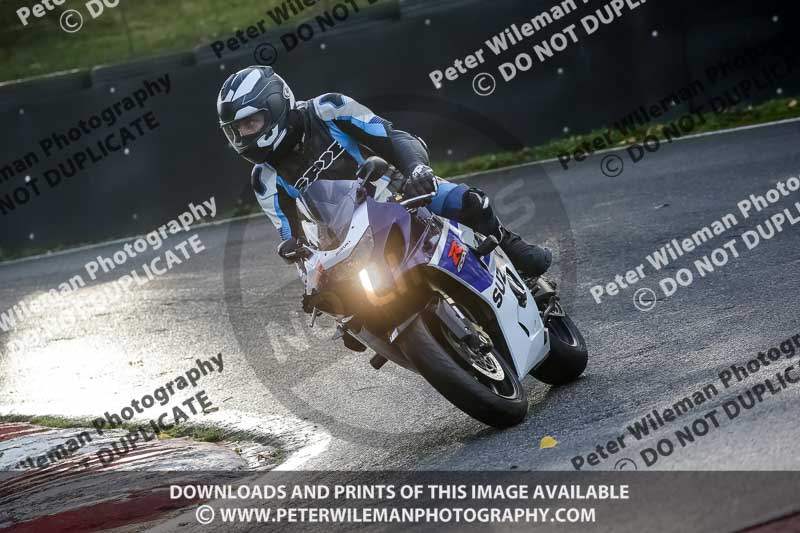 cadwell no limits trackday;cadwell park;cadwell park photographs;cadwell trackday photographs;enduro digital images;event digital images;eventdigitalimages;no limits trackdays;peter wileman photography;racing digital images;trackday digital images;trackday photos